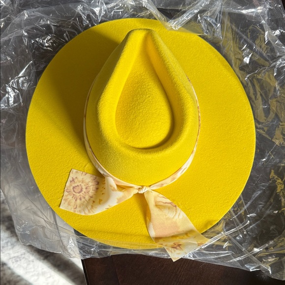 NEW Piper Felt Fedora Wyeth bright Yellow Women's Fashion Hat - Picture 5 of 8